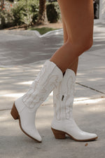 Billings Boot in White