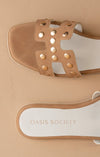 Evelynne Sandal in Camel